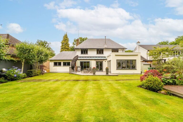 Dartnell Park Road, West Byfleet, KT14