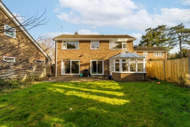 Junewood Close, Woodham, KT15