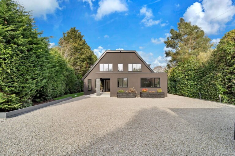 Wey Manor Road, New Haw, KT15