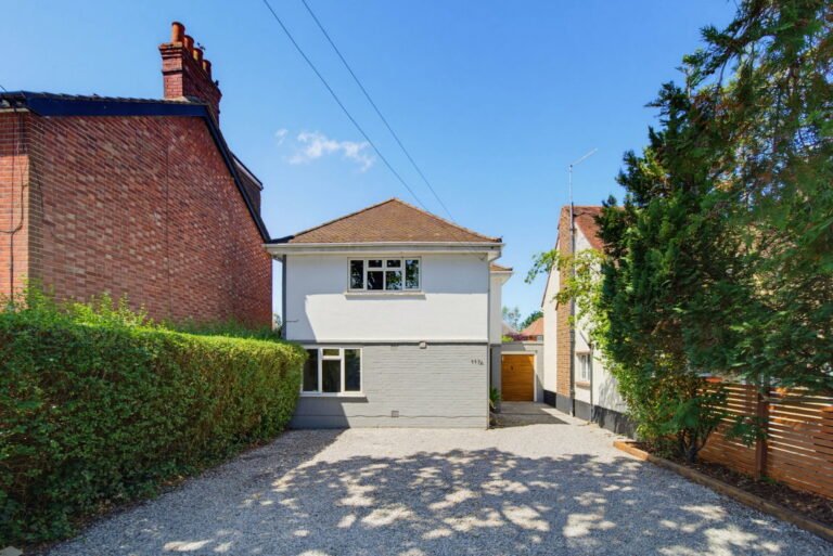 New Haw Road, New Haw, KT15