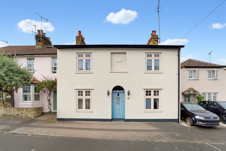 Anderson Road, Weybridge, KT13